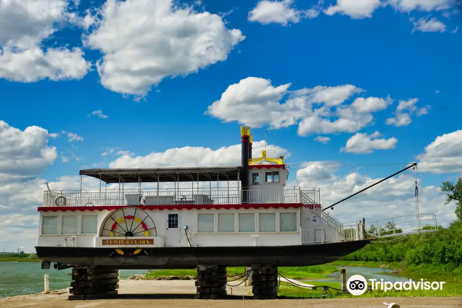 Lewis and Clark Riverboat