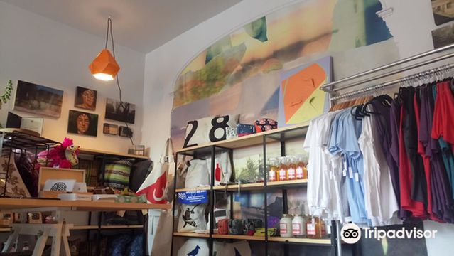 Market Vintage Gananoque