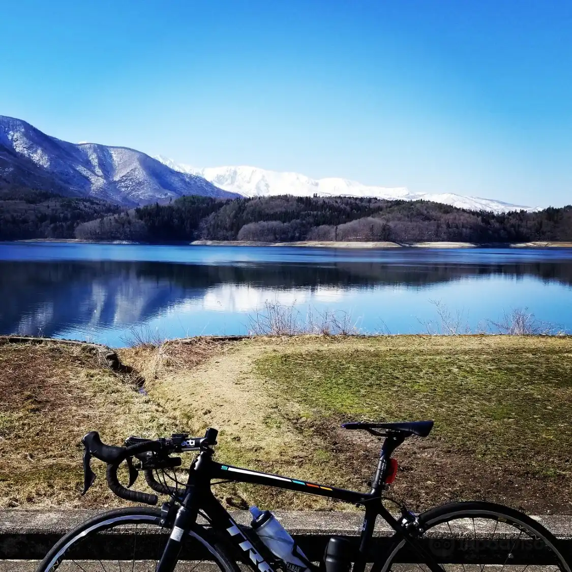 Hotels near Lake Aoki
