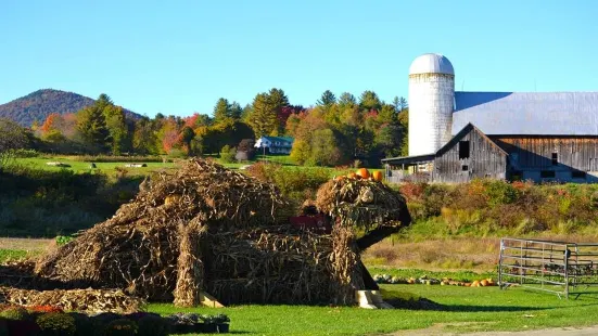 Hartshorn's Organic Farm Stand & Maple Sugar House