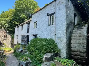 Hele Corn Mill Tearoom