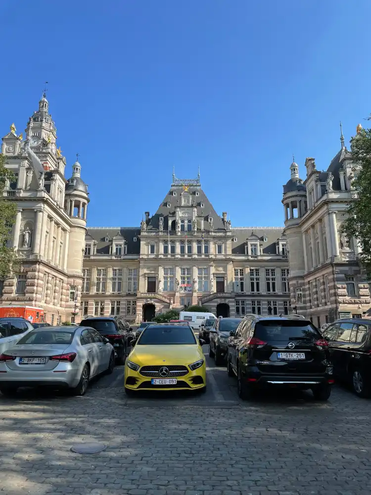 Hotels near St. Gilles
