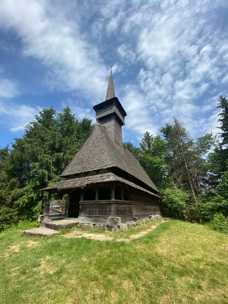 Hotels near Maramures Village Museum