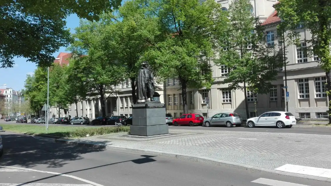 Hotel in zona Steuben Denkmal
