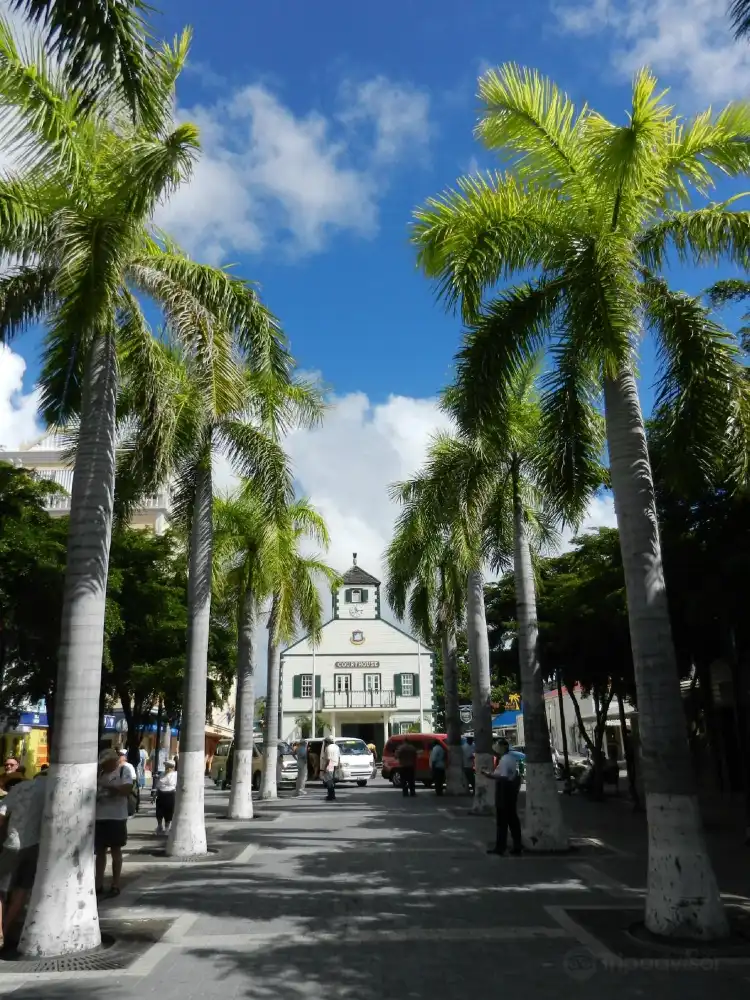 Hoteles cerca de Philipsburg Courthouse