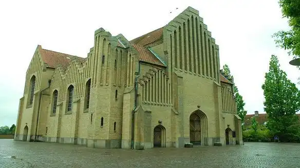 Hotels near Christian's Church