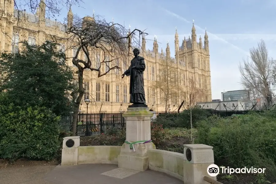 Emmeline Pankhurst Sculpture