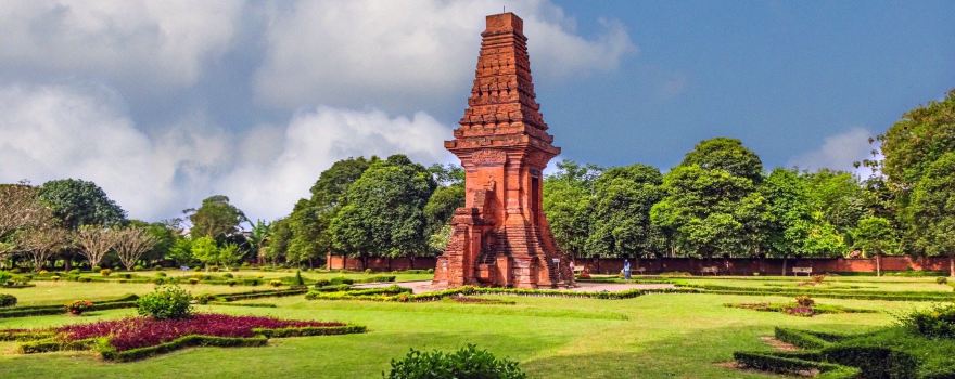 Candi Bajangratu