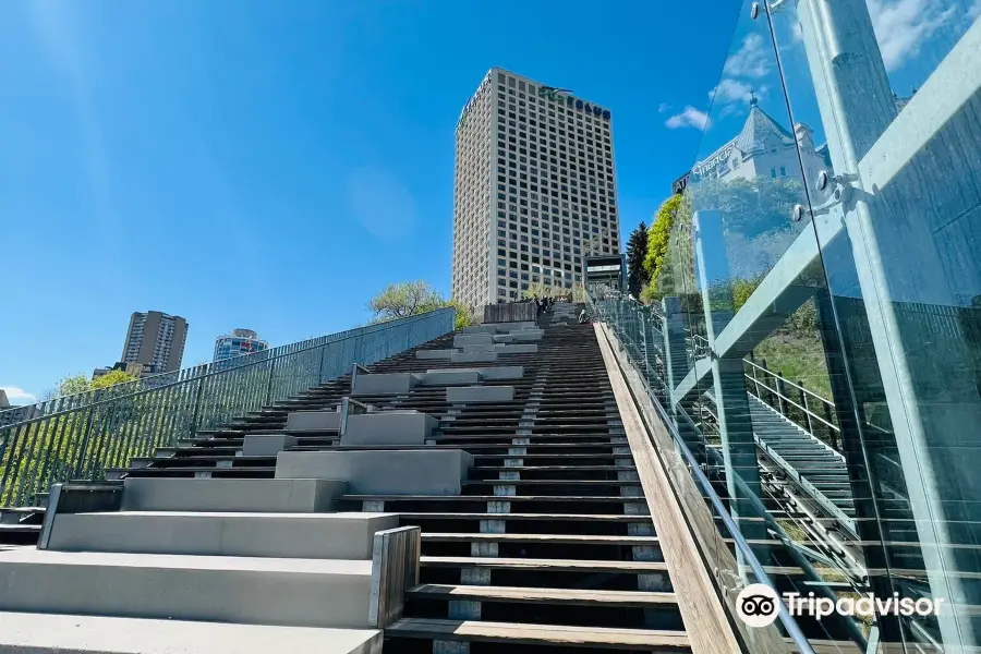 100 Street Funicular