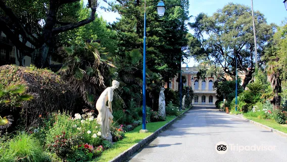 Fine Arts Museum / Carnolès Palace