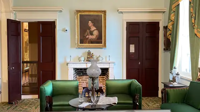 Hotels near Arlington House