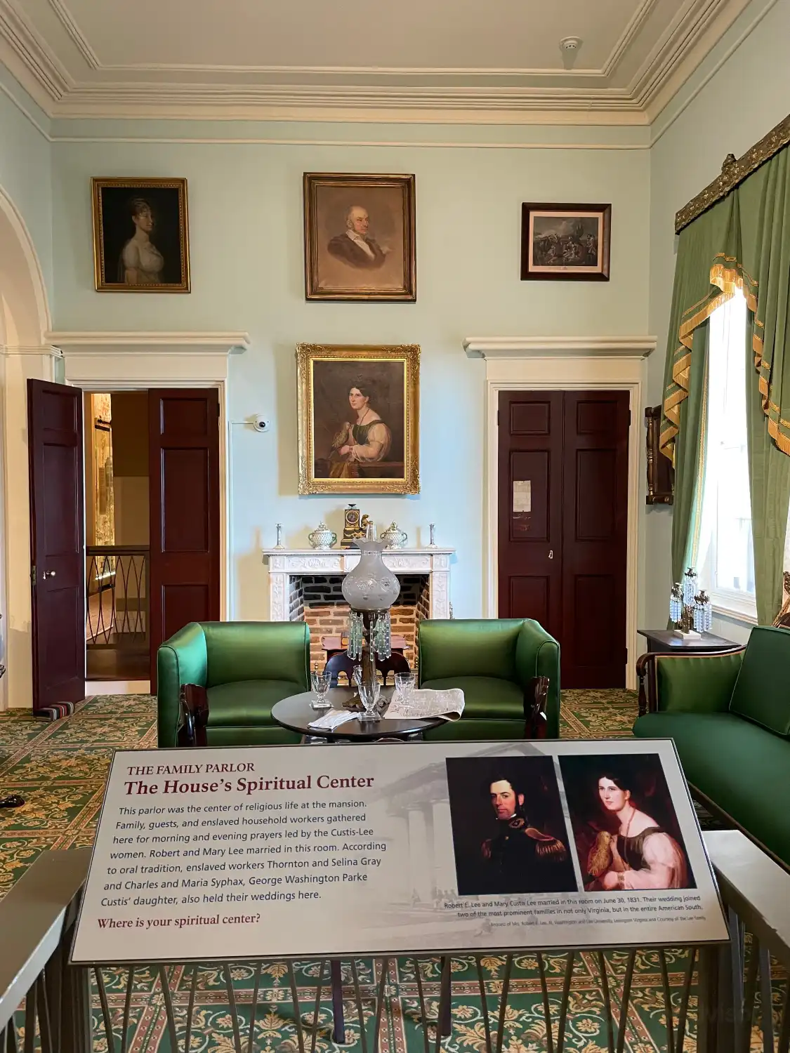 Hotels near Arlington House