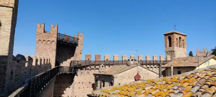 Hotels near Castello di Gradara