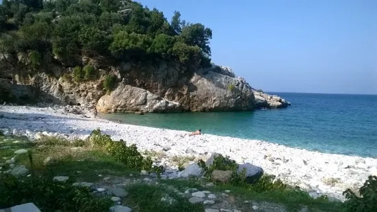 Damouchari beach