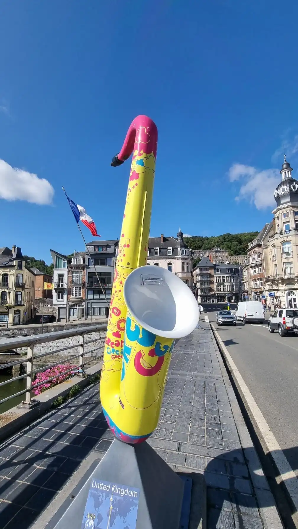 Hotels near Charles de Gaulle Bridge