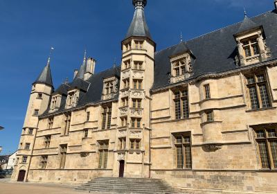 Palais ducal de Nevers