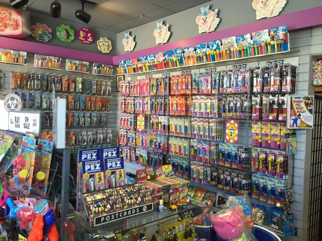 Hotels near Burlingame Museum of Pez Memorabilia