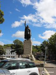 King Alfred the Great - Statue