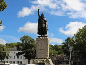 King Alfred the Great - Statue