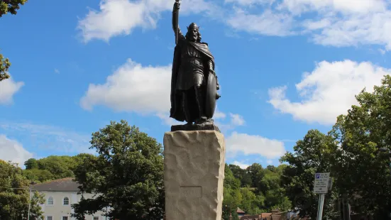 King Alfred the Great - Statue