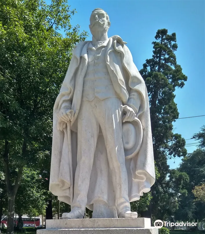 5_Estatua de Ramalho Ortigao
