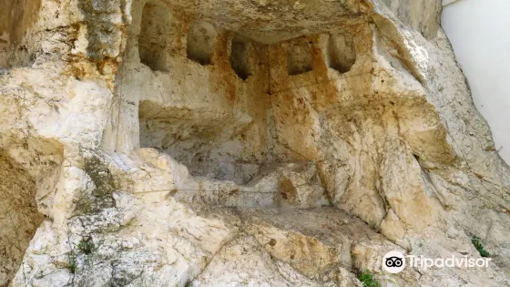 Grotta Della Vipera