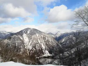 SAM 하쿠산 이치리노 스키 리조트