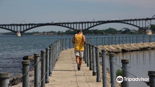 Bird Island Pier