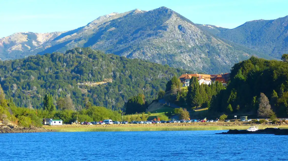 Hotels near Puerto Panuelo