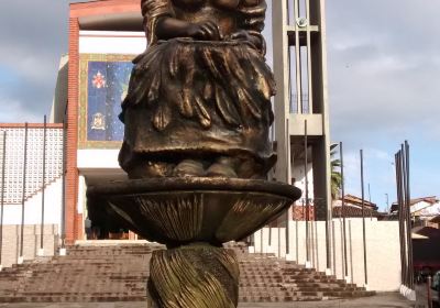 Monumento a la Tejedora