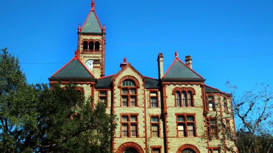 DeWitt County Courthouse