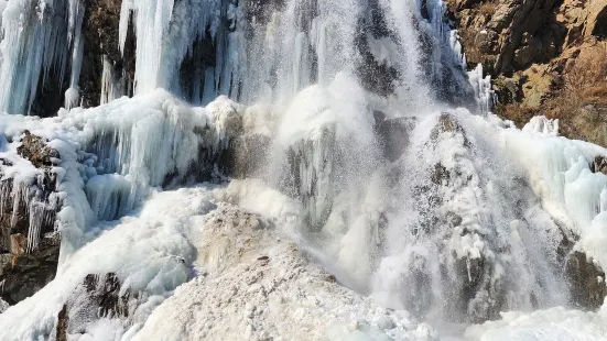 Drung Waterfall