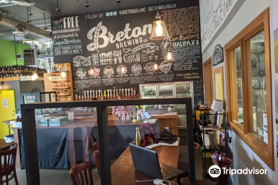 Breton Brewing Co. - Craft Beer - Growlers - Live Music - Trivia
