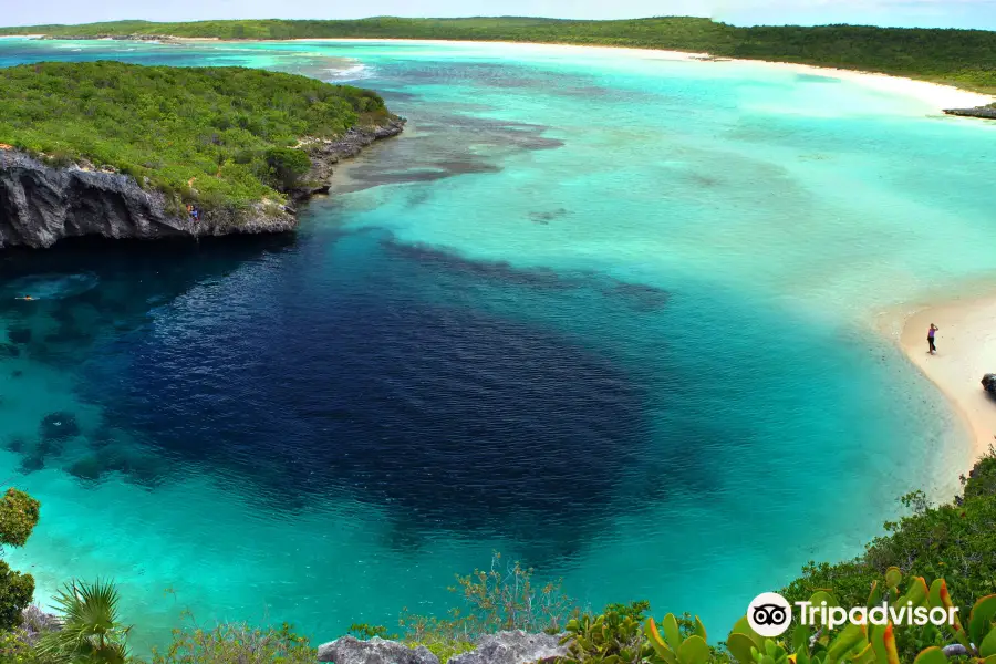 Dean's Blue Hole