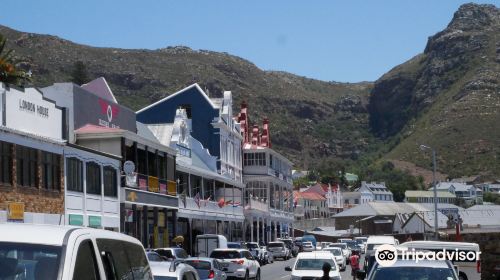 Jubilee Square & Jetty