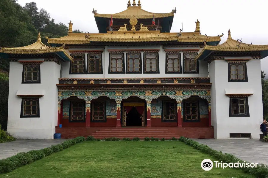 Namkha Khyung Dzong Rigdin Choling Monastery