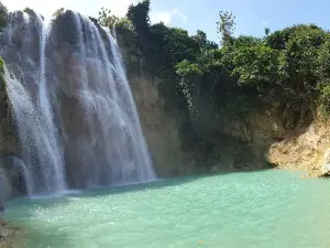 Nglirip Waterfall