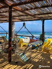 Kahuna Surfhouse - Kitesurfing, Surf & Stand Up Paddle School Cyprus