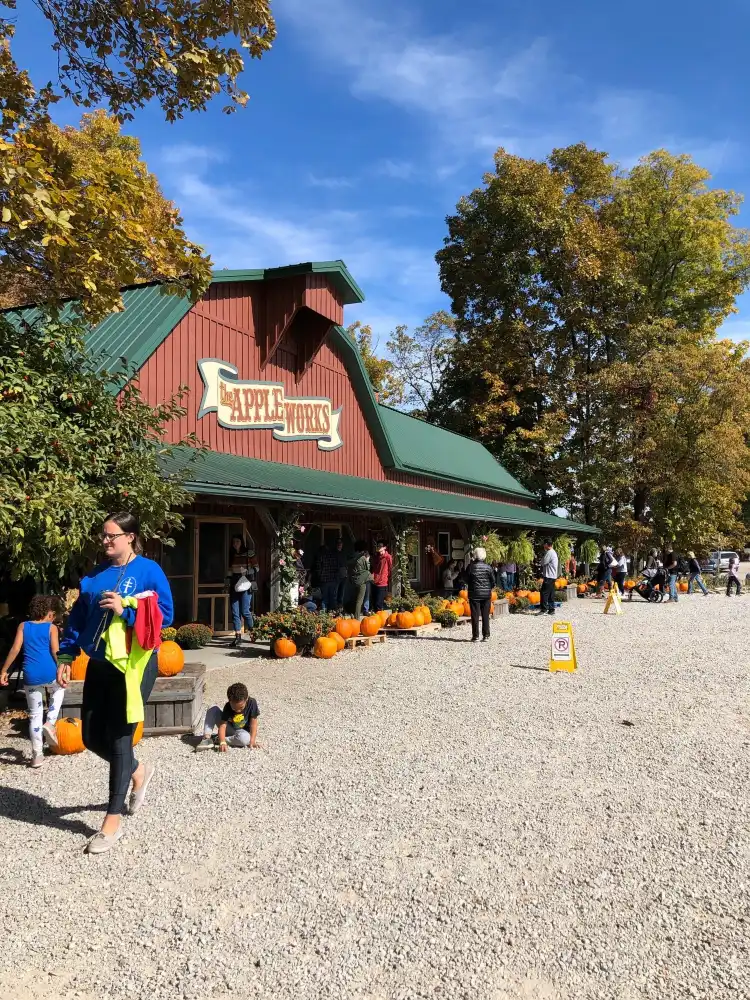 Hotels in Hensley Township