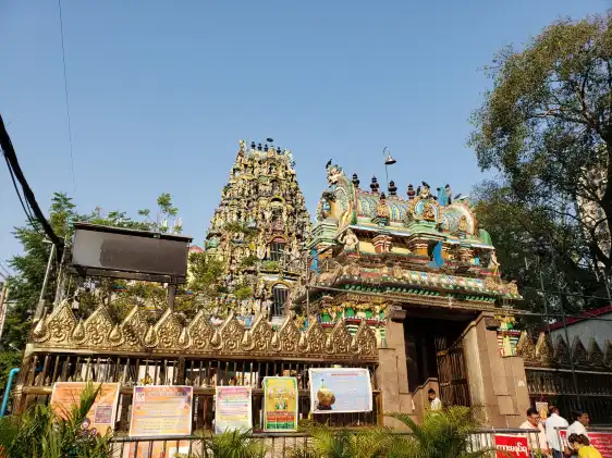 スリ カリ アマン ヒンドゥー寺院周辺のホテル