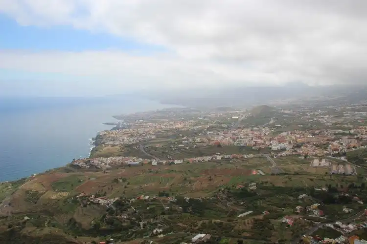 Hotels near Mirador de El Lance
