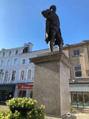 Robert Clive Statue