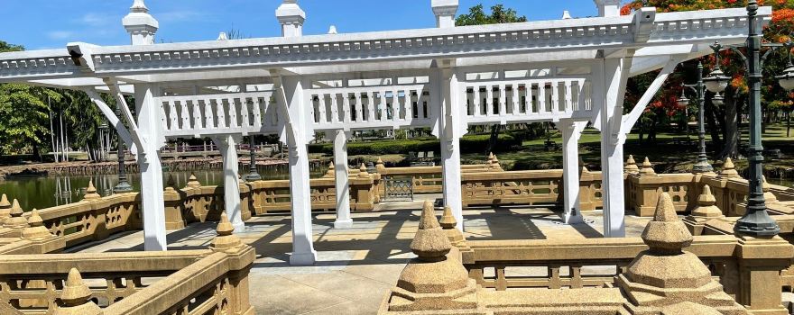 Kanchanaphisek Park