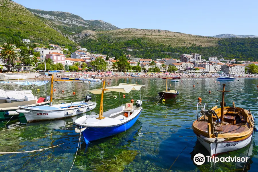 Petrovac Quay