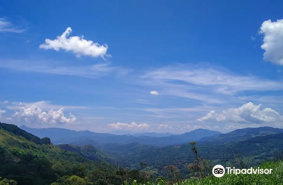 Hanthana Mountain Range