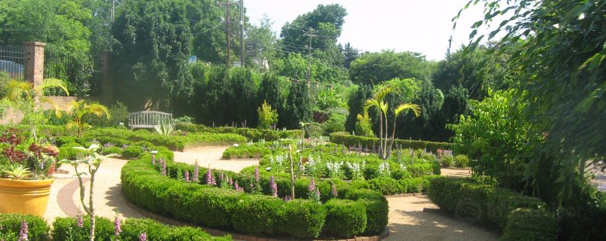 Paul J Ciener Botanical Garden