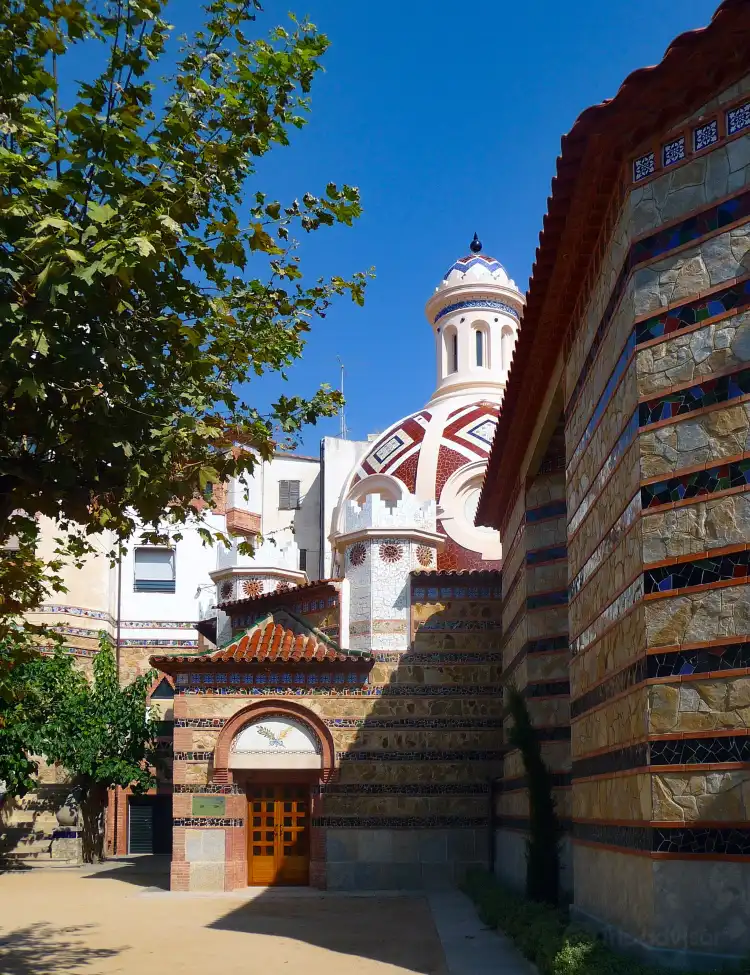 Hotel dekat Parish Church of Sant Roma