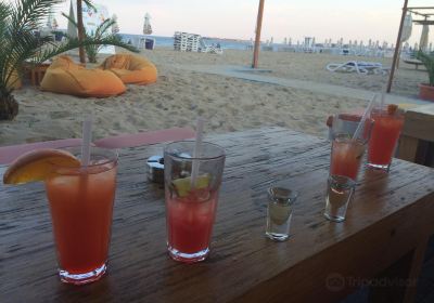 Beach Bar Bubbles