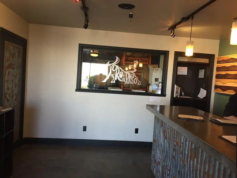 Hotels near Hug Cellars