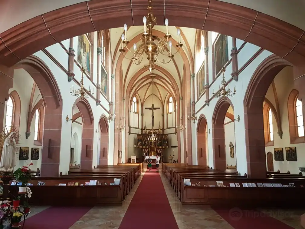 Hotels near Church of St. Nicholas